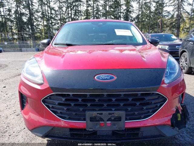 1FMCU9G64NUC00908 Ford ESCAPE SE