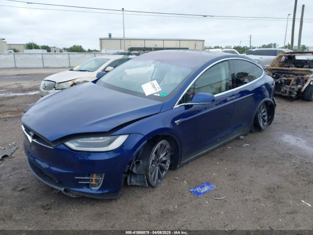 2018 TESLA MODEL X 5YJXCAE2XJF111180 Photo 1
