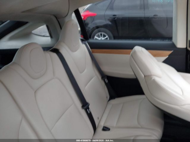 2018 TESLA MODEL X 5YJXCAE2XJF111180 Photo 7