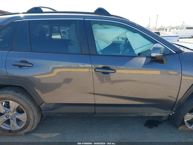 2T3P1RFV6RC476315 Toyota Rav4 Xle