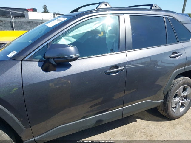2T3P1RFV6RC476315 Toyota Rav4 Xle
