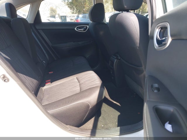 3N1AB7AP2JY208328 Nissan SENTRA SV