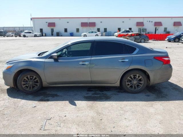 1N4AL3AP9HN353463 Nissan Altima 2.5 S