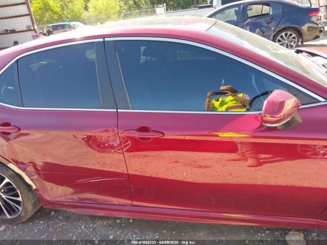 4T1B11HK6JU617331 Toyota CAMRY SE
