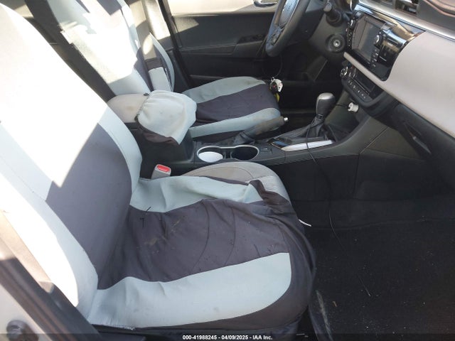 2T1BURHE7GC729095 Toyota COROLLA LE