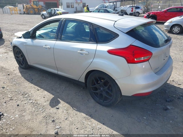 1FADP3K26GL321391 Ford FOCUS SE