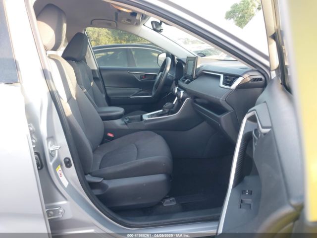 JTMH1RFV8KD506999 Toyota RAV4 LE