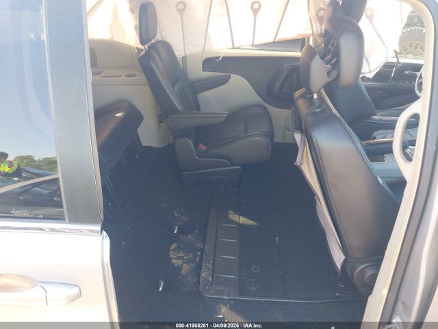 2C4RC1BG9FR715307 Chrysler Town & Country Touring