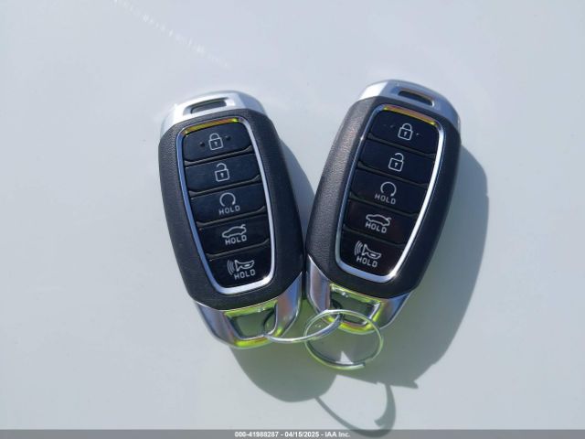 KMHLS4AG2PU556335 Hyundai ELANTRA SEL