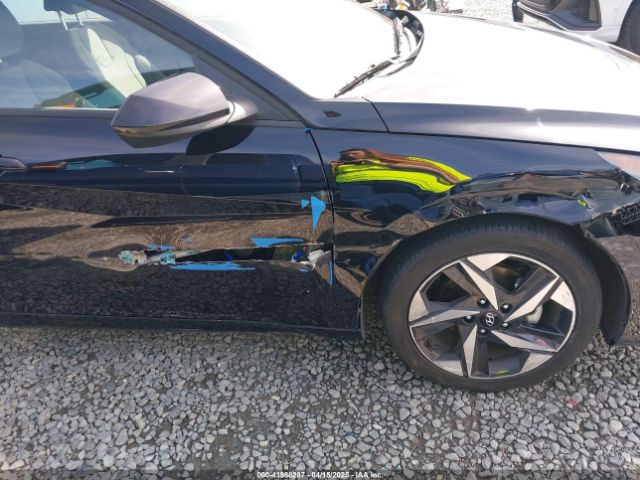 KMHLS4AG2PU556335 Hyundai ELANTRA SEL