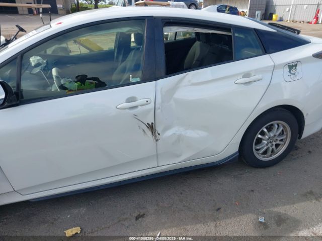 JTDKARFU9H3050782 Toyota Prius