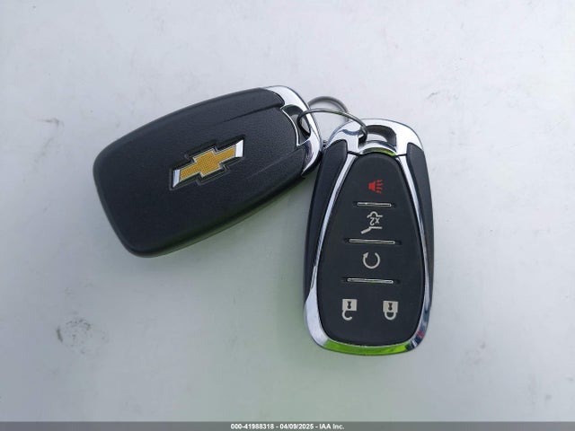 3GNAXJEV0JS579163 Chevrolet EQUINOX LT