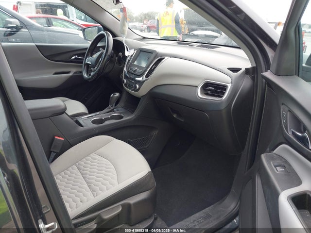 3GNAXJEV0JS579163 Chevrolet EQUINOX LT