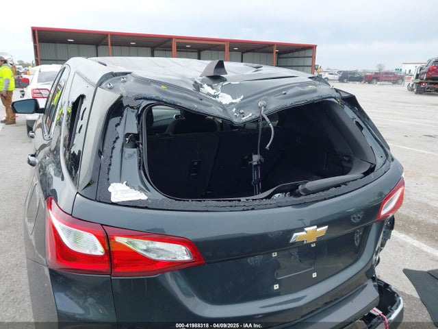 3GNAXJEV0JS579163 Chevrolet EQUINOX LT