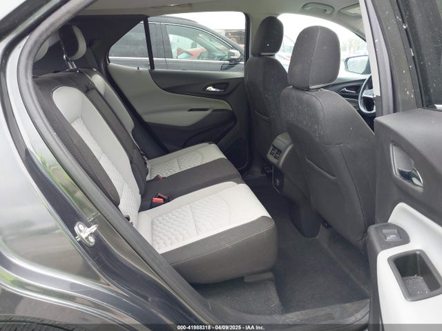 3GNAXJEV0JS579163 Chevrolet EQUINOX LT
