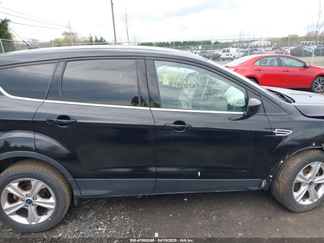 1FMCU0GX4FUC32490 Ford ESCAPE SE