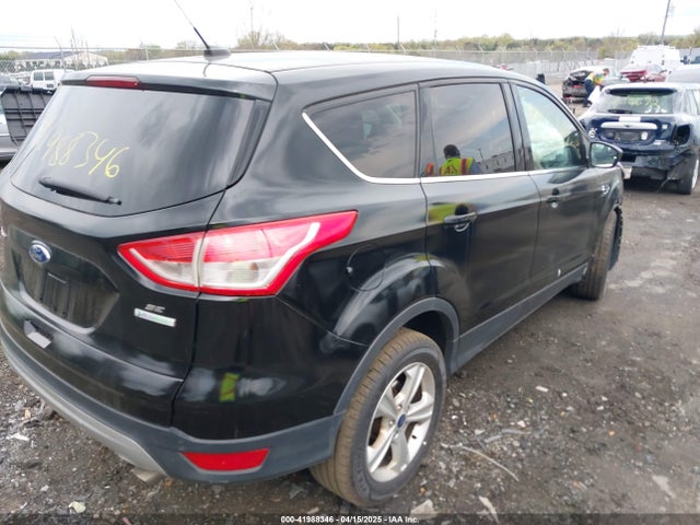 1FMCU0GX4FUC32490 Ford ESCAPE SE