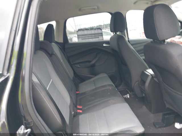 1FMCU0GX4FUC32490 Ford ESCAPE SE