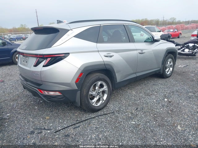 5NMJBCAE7NH022949 Hyundai TUCSON SEL