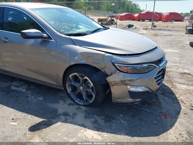 1G1ZD5ST0PF180709 Chevrolet Malibu Fwd 1lt