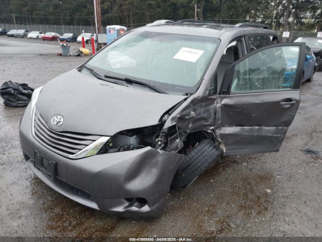 5TDKK3DC3FS635681 Toyota Sienna Le 8 Passenger