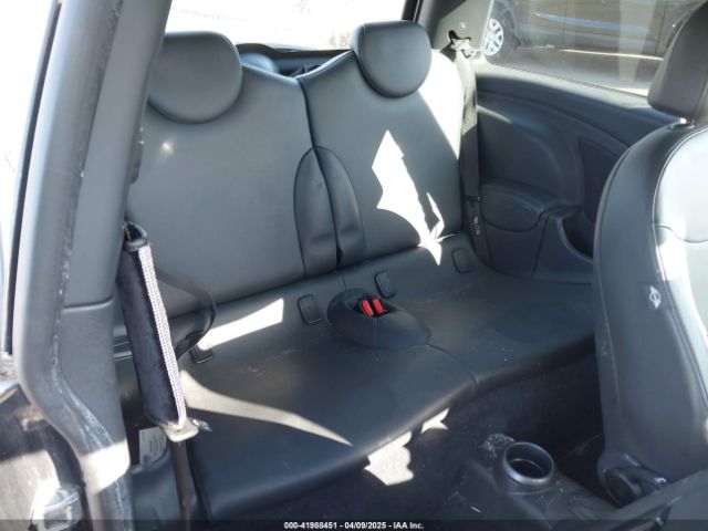 2006 MINI COOPER S WMWRE33526TL24203 Photo 7