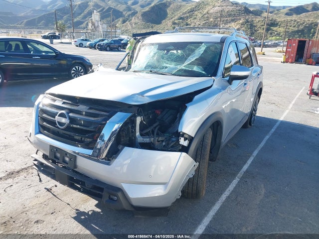 5N1DR3CB0NC217264 Nissan Pathfinder Sl 2wd