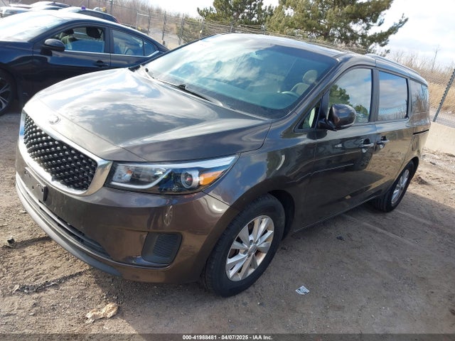 KNDMB5C13G6178666 KIA SEDONA LX
