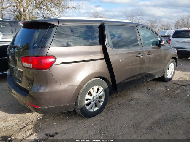 KNDMB5C13G6178666 KIA SEDONA LX