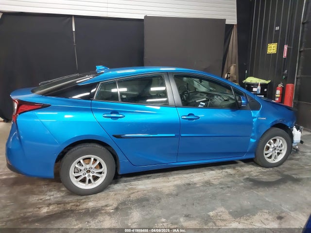 JTDL9MFU9N3033010 Toyota Prius Le Awd-e