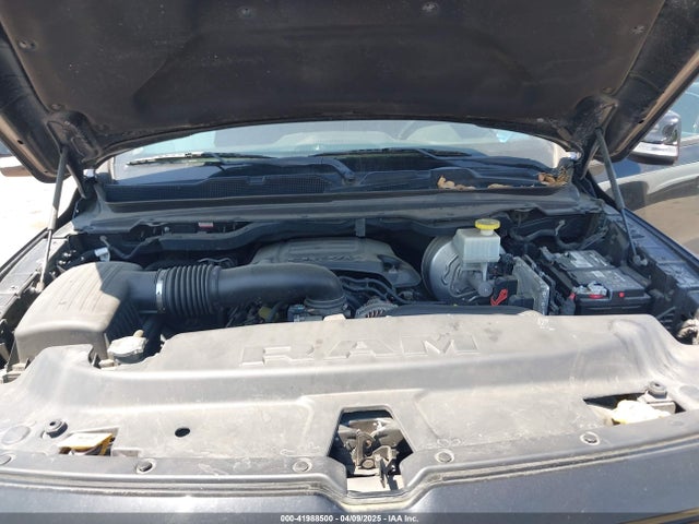 1C6RREJT9KN558591 RAM 1500 Laramie  4x2 5'7 Box
