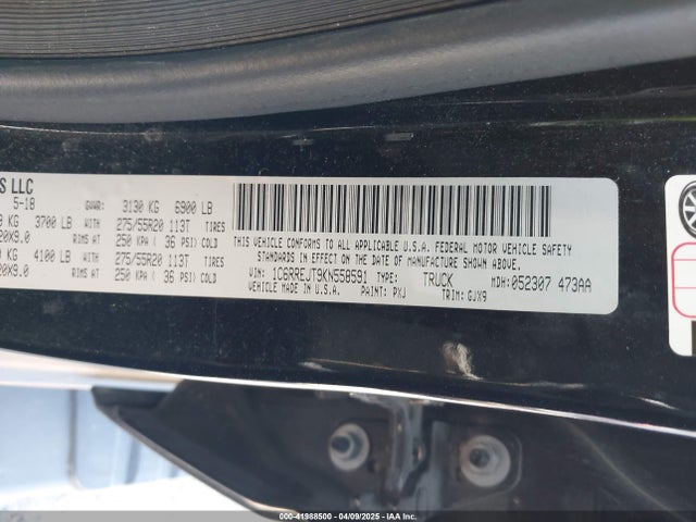 1C6RREJT9KN558591 RAM 1500 Laramie  4x2 5'7 Box