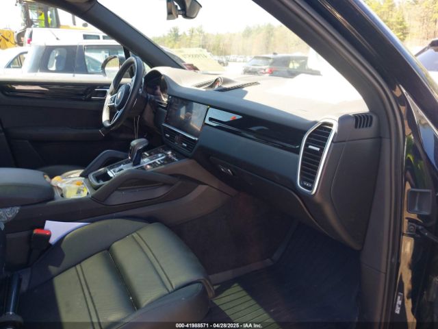 2023 PORSCHE CAYENNE WP1AA2AY1PDA09888 Photo 4