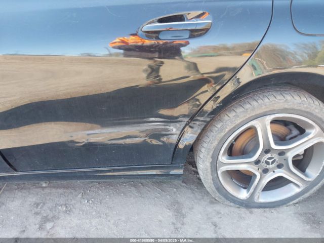 WDDSJ4GB0JN548594 Mercedes-Benz CLA 250 4MATIC