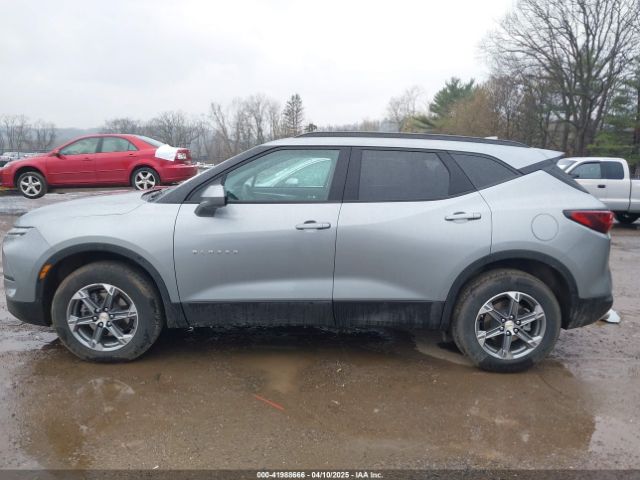 3GNKBHR42RS125392 Chevrolet Blazer Awd 2lt