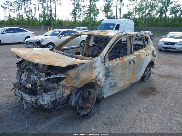 JTMZFREV4HJ147829 Toyota RAV4 LE