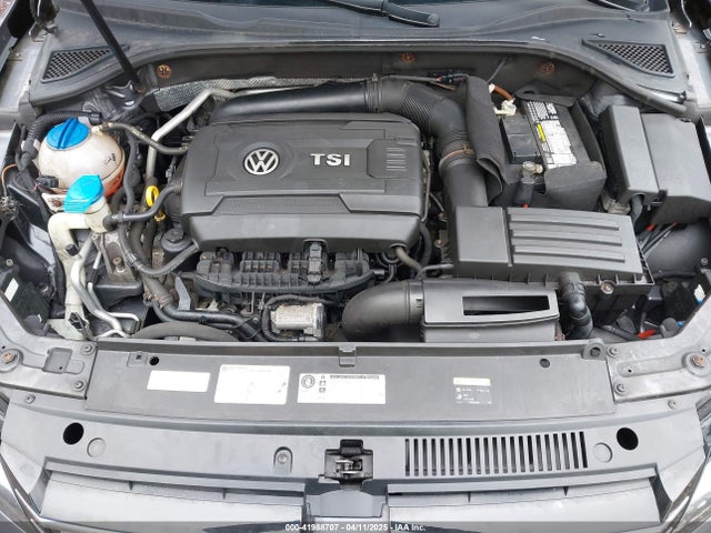 1VWAT7A34FC047968 Volkswagen Passat 1.8t Wolfsburg Edition