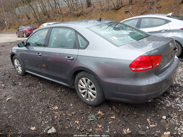 1VWAT7A34FC047968 Volkswagen Passat 1.8t Wolfsburg Edition
