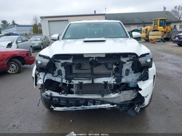 3TMLB5JN6RM068697 Toyota Tacoma Trd Sport 4wd