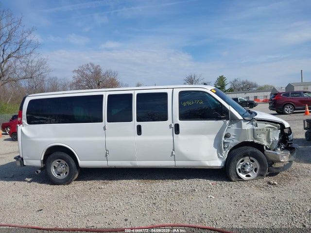 1GAZGPFG8L1152065 Chevrolet Express Passenger Rwd 3500 Extended Wheelbase Lt