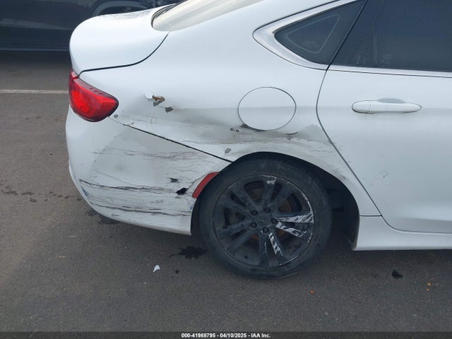 1C3CCCAB5FN710419 Chrysler 200 Limited