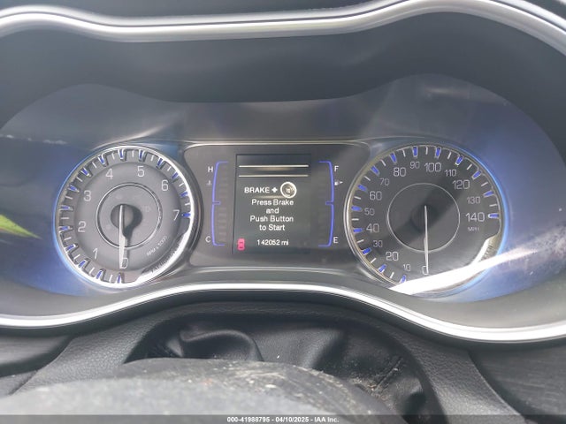 1C3CCCAB5FN710419 Chrysler 200 Limited