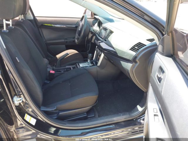 2017 MITSUBISHI LANCER JA32U2FUXHU007415 Photo 4