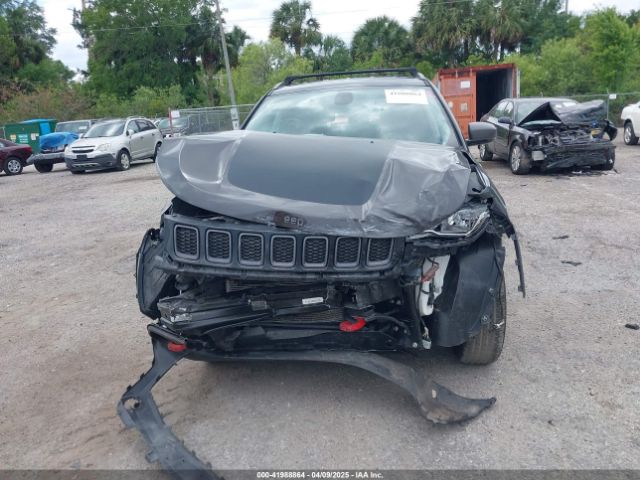 3C4NJDDB0KT799869 Jeep Compass Trailhawk 4x4