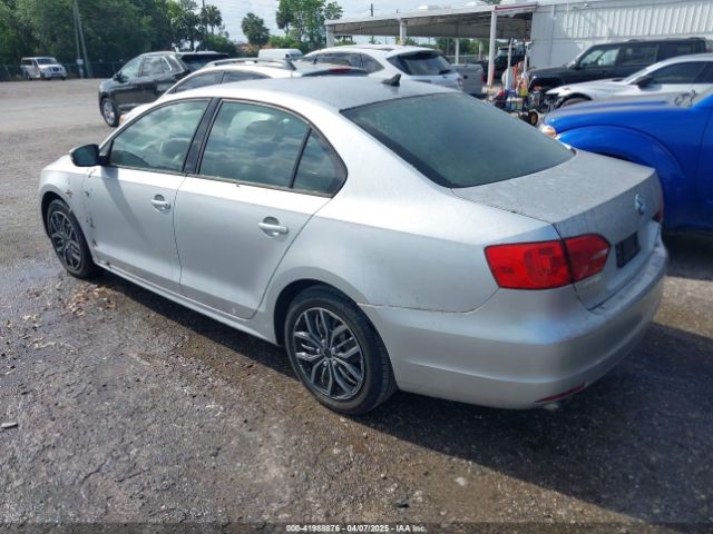 3VWD17AJ2EM250209 Volkswagen Jetta 1.8t Se