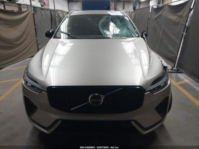 YV4L12RK5R1837129 Volvo Xc60 B5 Core Dark Theme