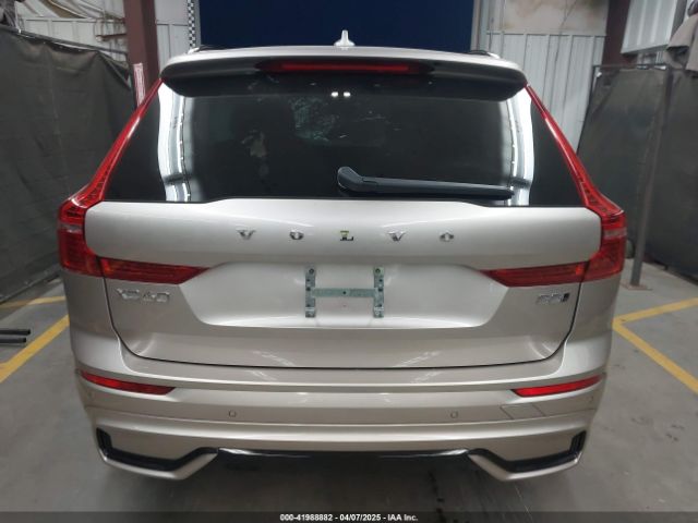 YV4L12RK5R1837129 Volvo Xc60 B5 Core Dark Theme