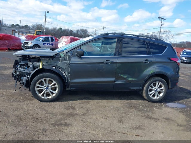 1FMCU9HD6JUB65991 Ford ESCAPE SEL