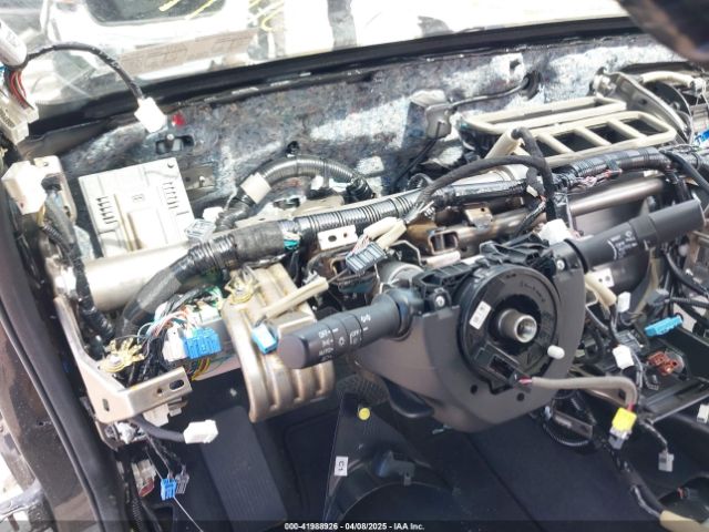 1HGCV3F90NA011119 Honda Accord Hybrid Touring