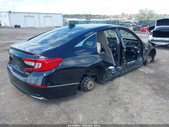 1HGCV3F90NA011119 Honda Accord Hybrid Touring